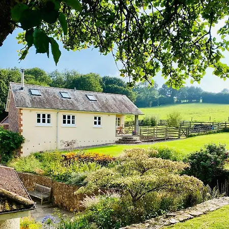 Burnhaies Farm Coach House Cullompton Exterior photo