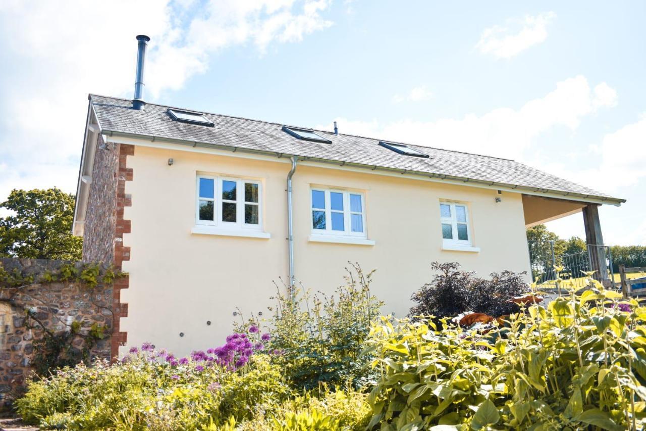 Burnhaies Farm Coach House Holiday home *