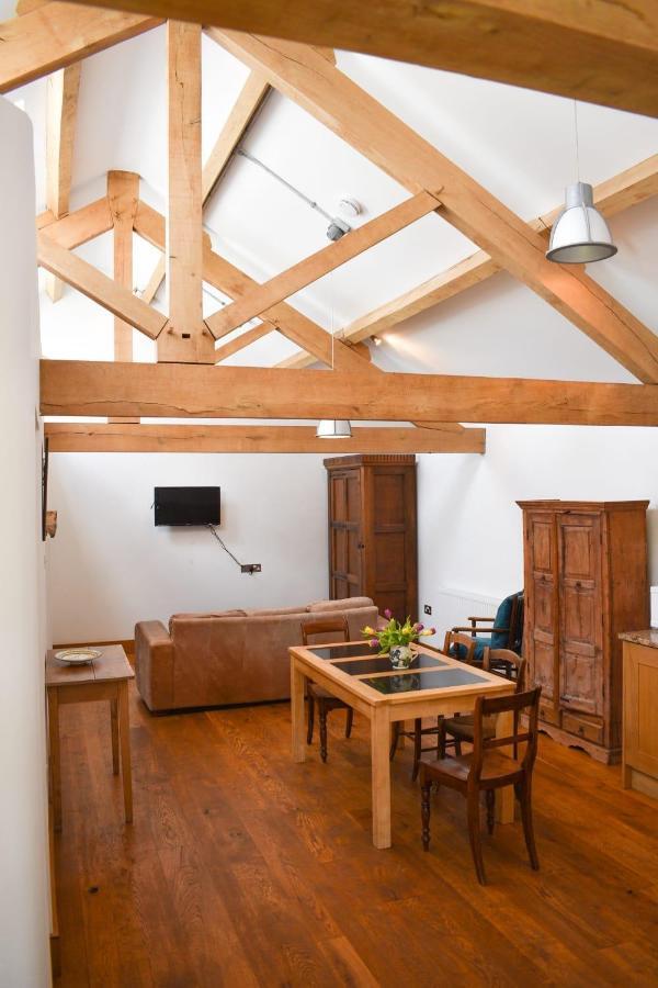 Burnhaies Farm Coach House * Cullompton